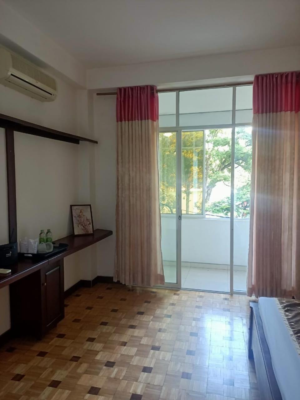 Tenshin Residance. Kandy Buitenkant foto