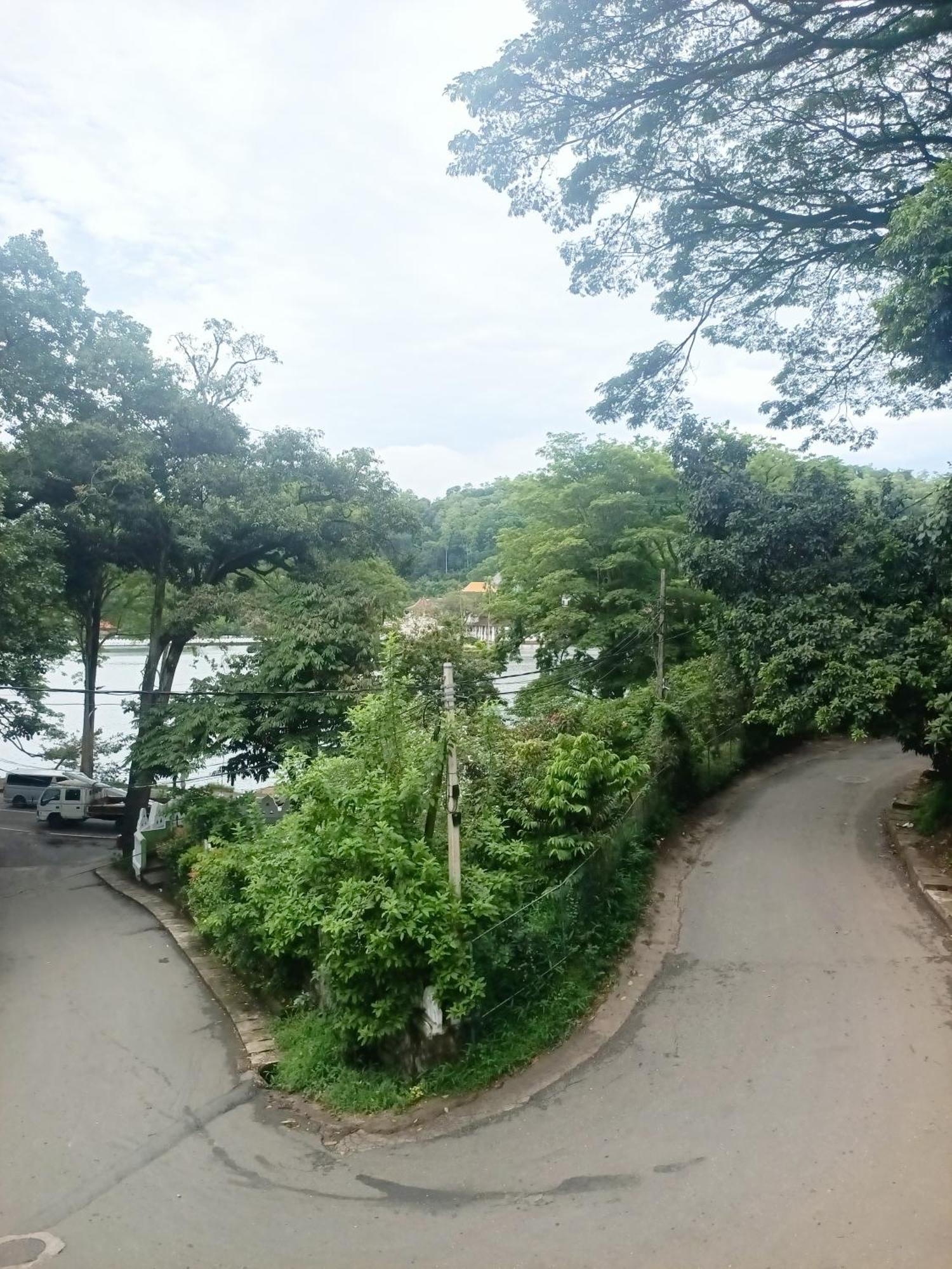 Tenshin Residance. Kandy Kamer foto